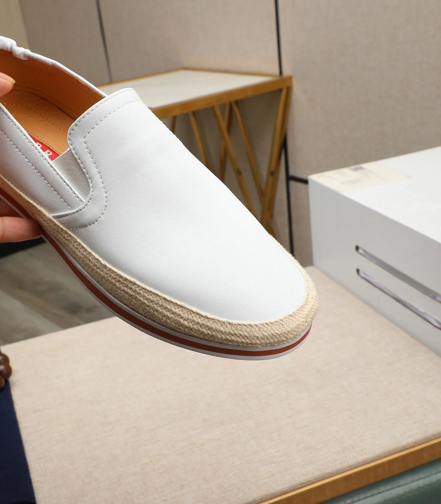 Men's men's shoes💰440🌹🌹[PRADA—Prada] 2024 latest model🙈original replica! 👟👟👟The uppers are made of top-notch workmanship from Italy🇮🇹Imported calfskin❗️Genuine leather lining@Suitable for travel, the original version has an enlarged engraved sole, making it suitable for all kinds of travel, showing low-key luxury. Let quality speak for itself. Color: Size: 38-44